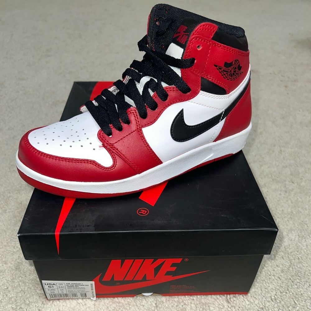 Air Jordan 1 Hi The Return
